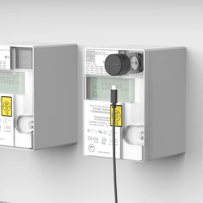 stromleser.tasmota 2 magnetically attached to the meter